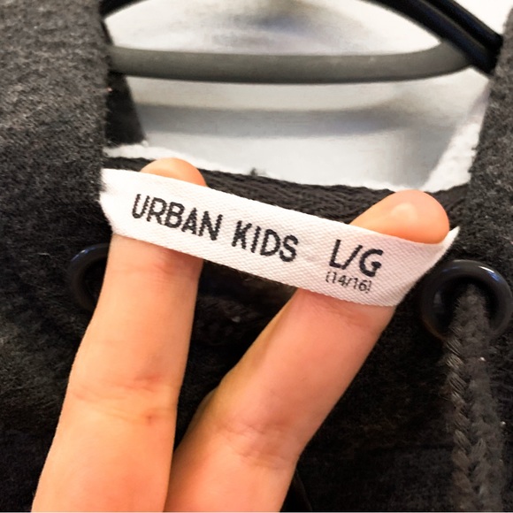 Urban Planet • Hoodie - Picture 5 of 6